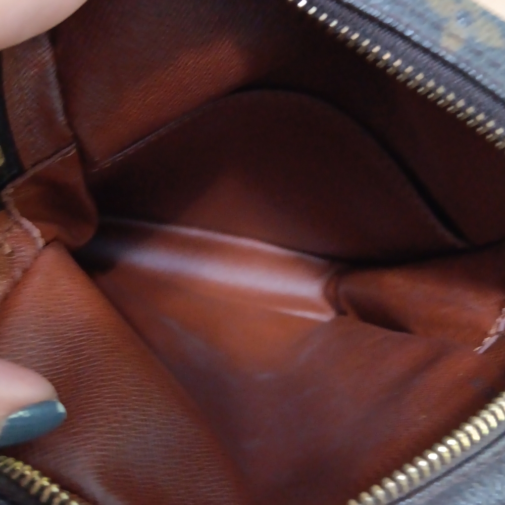 Louis Vuitton Danube EUC✨️ Monogram Messenger Bag – Vintage Unisex - Picture 12 of 16